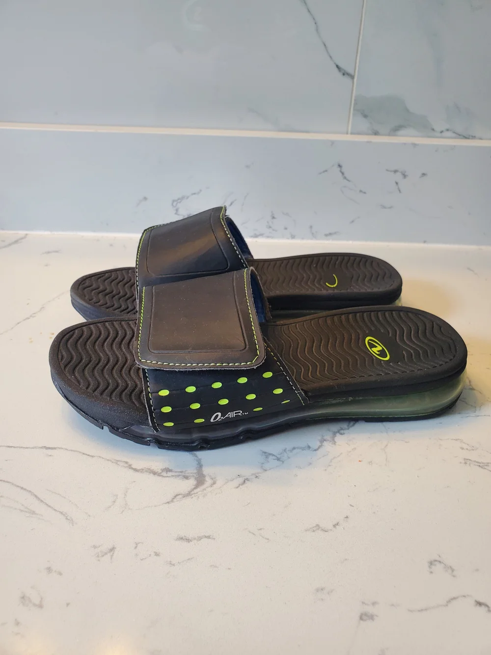 Athletic Works O2 Air adjustable slide Sandals boys size 3/4